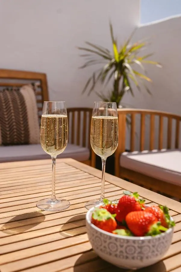 Apartment Freshly Renovated, Modern Penthouse Pueblo Evita! Benalmadena