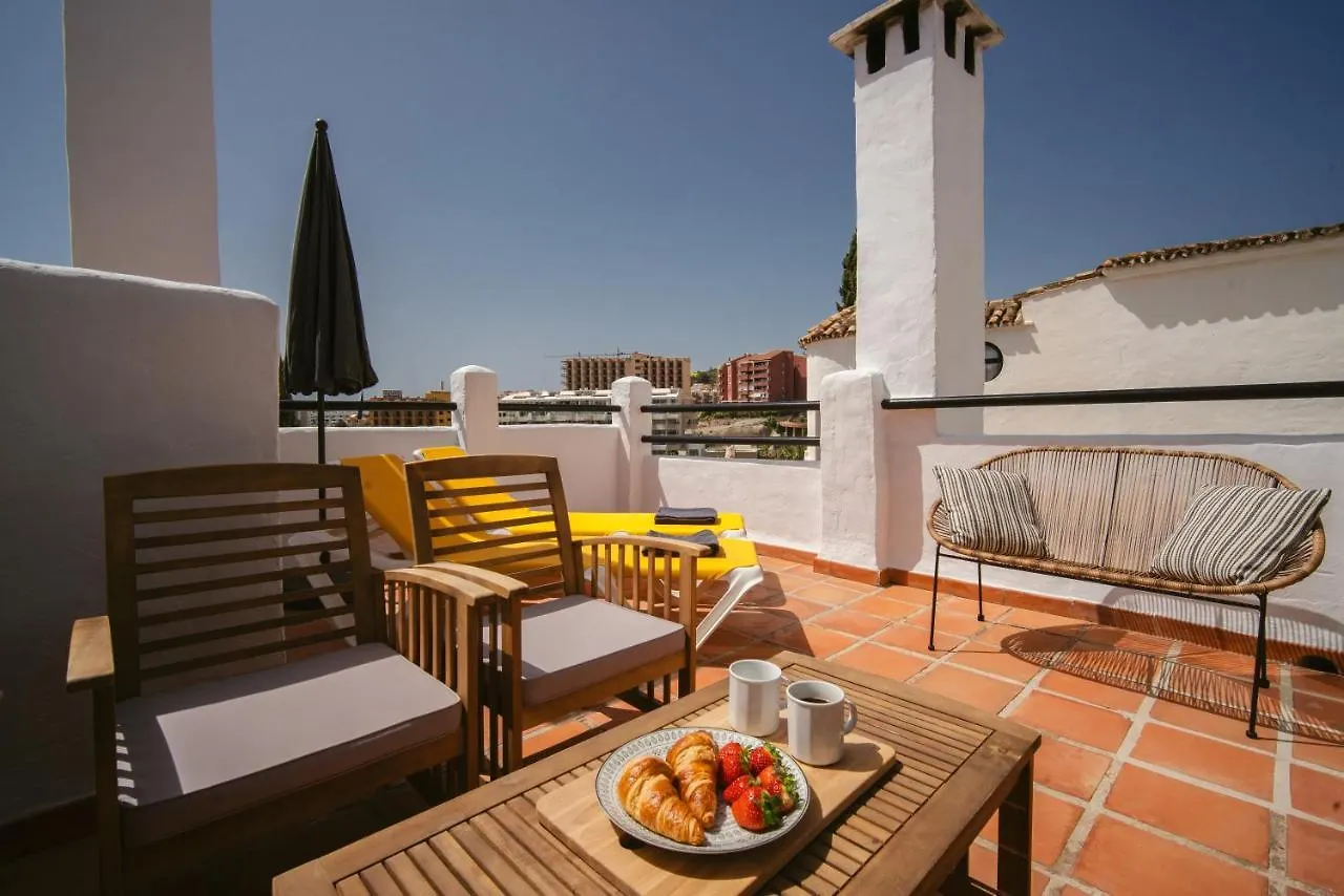Apartment Freshly Renovated, Modern Penthouse Pueblo Evita! Benalmadena