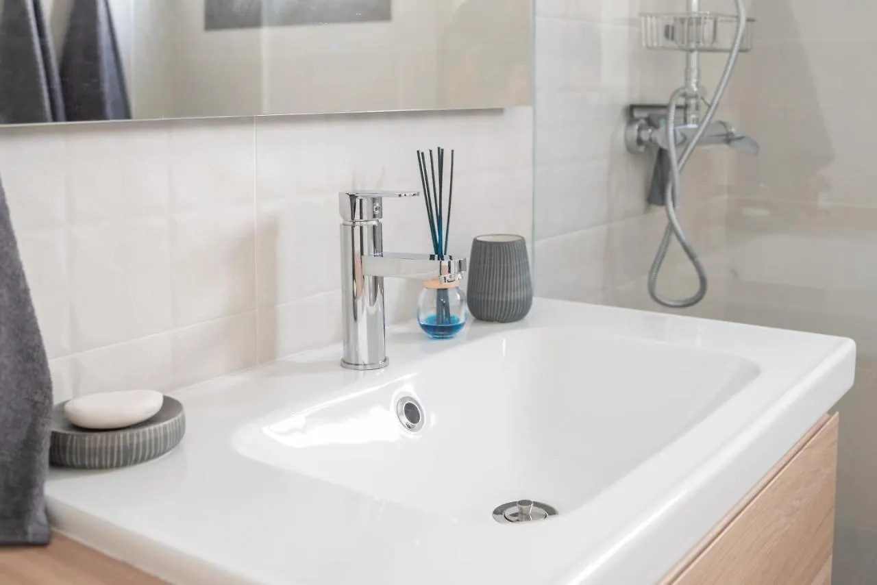 Freshly Renovated, Modern Penthouse Pueblo Evita! Benalmadena Apartment